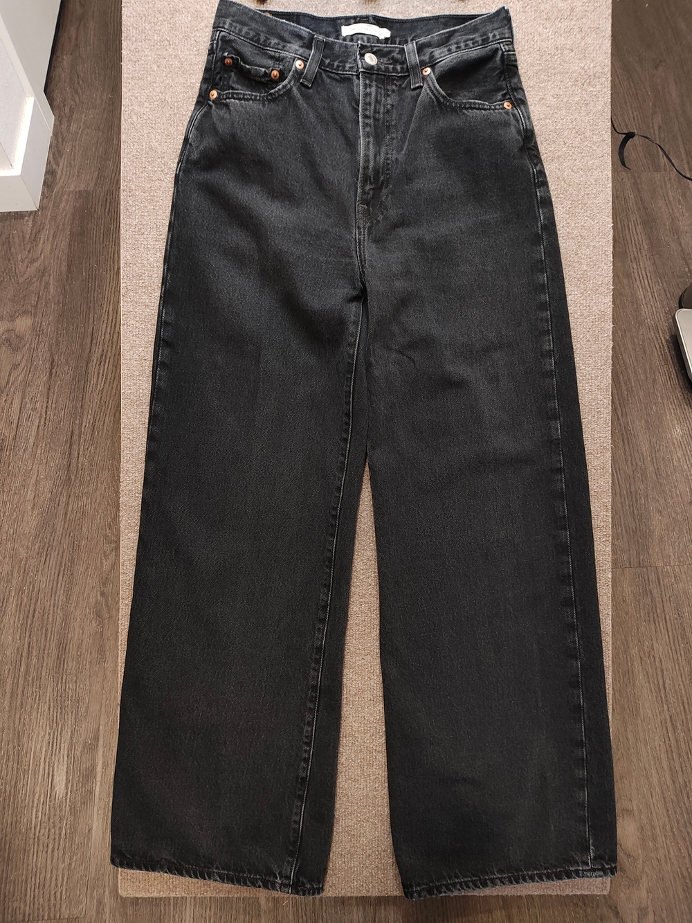 Size 28 - Women's Levi's Rib Cage High-Rise Black Wide-Leg Jeans